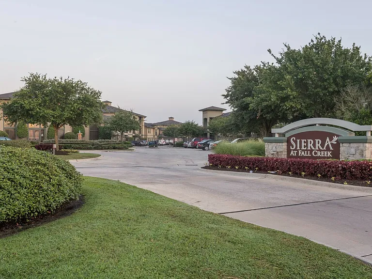 Entry of Sierra at Fall Creek Community