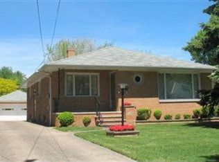 9440 Roxbury Rd, Parma Heights, OH 44130