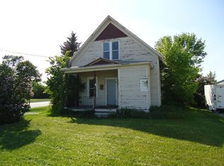 1322 S Front St, Crookston, MN 56716