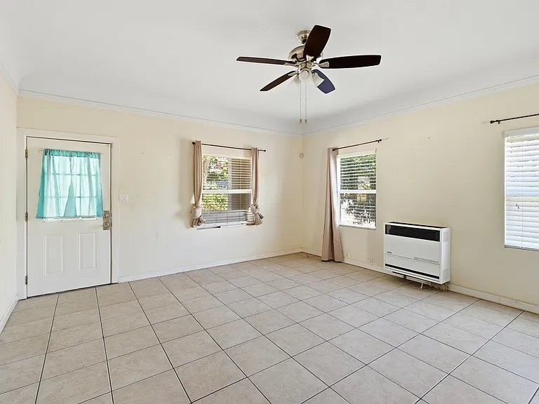 334 N Broadway Ave #334 — Photo 10