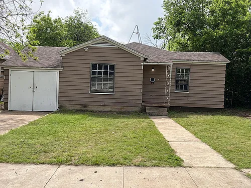 1920 Windsor Ave Photo 1