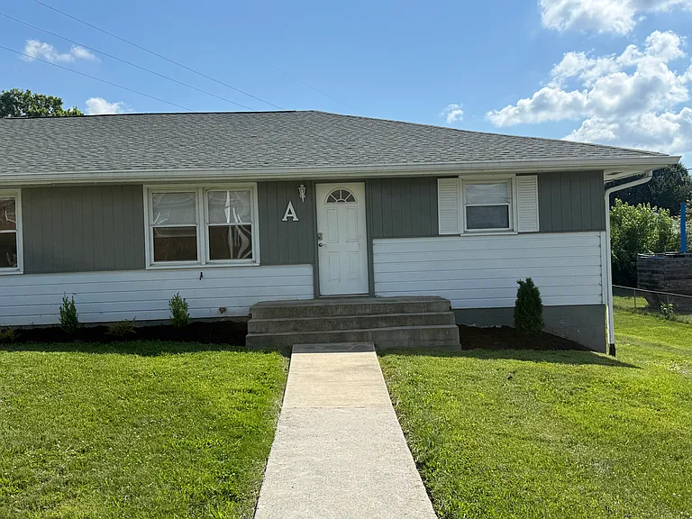 204 Gregory Ave #A — Photo 3