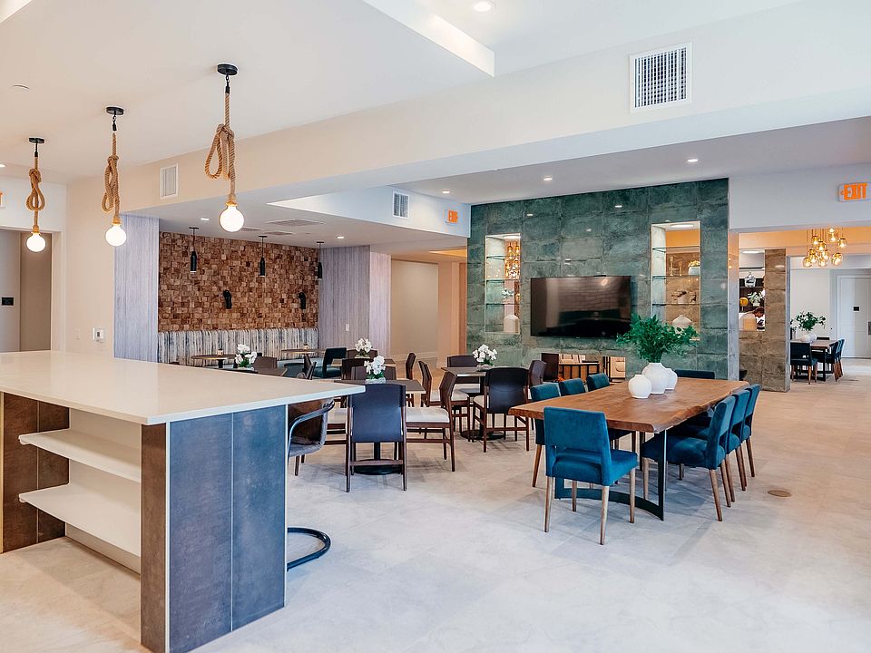 Hamilton - Dining Room #3
