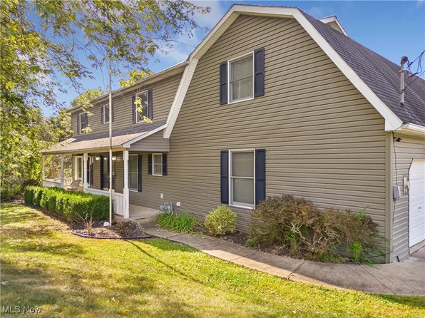 155 Ridgewood Blvd, Belpre, OH 45714