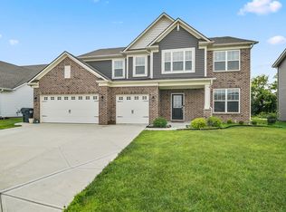2733 Whimbrel Ct, Greenwood, IN 46143