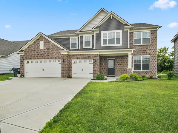 2733 Whimbrel Ct, Greenwood, IN 46143