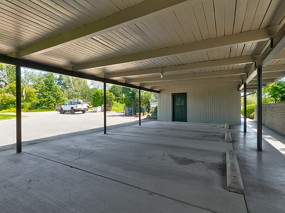 4th image of 908 Scoon Rd