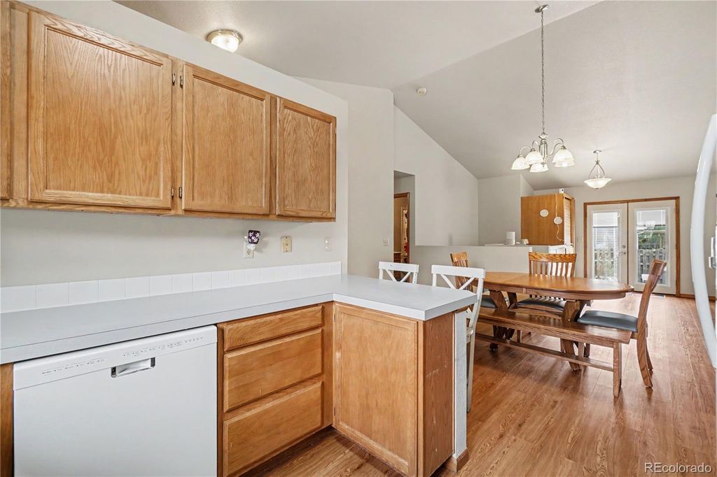 390 E 48th Street
