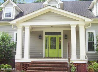 139 Woodridge Ln, Rose Hill, NC 28458