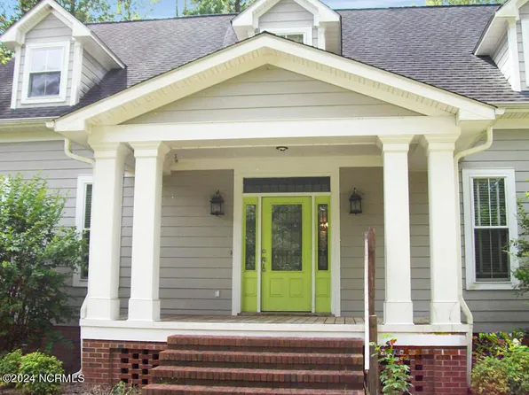 139 Woodridge Lane, Rose Hill, NC 28458
