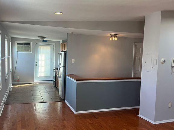 3rd image of 2523 E Dauphin St APT 3