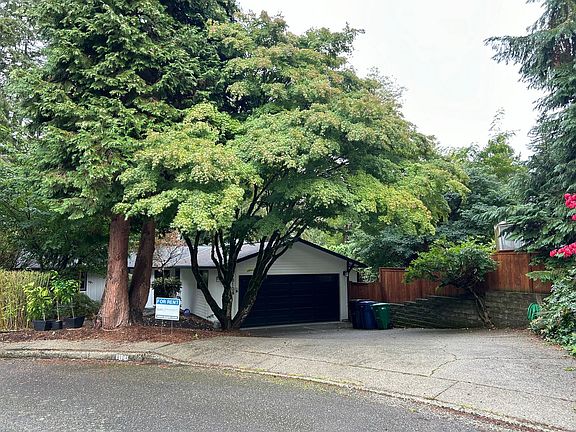 3rd image of 8104 134th Pl NE