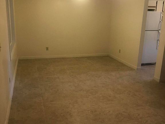 2nd image of 4830 Key Madeira Dr