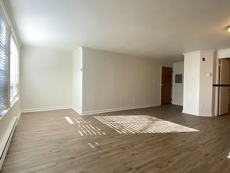 1410 W Raye St — Photo 10