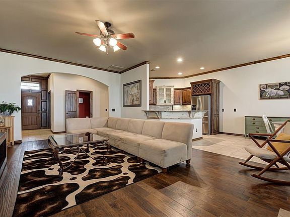 5th image of 18125 Haslemere Ln