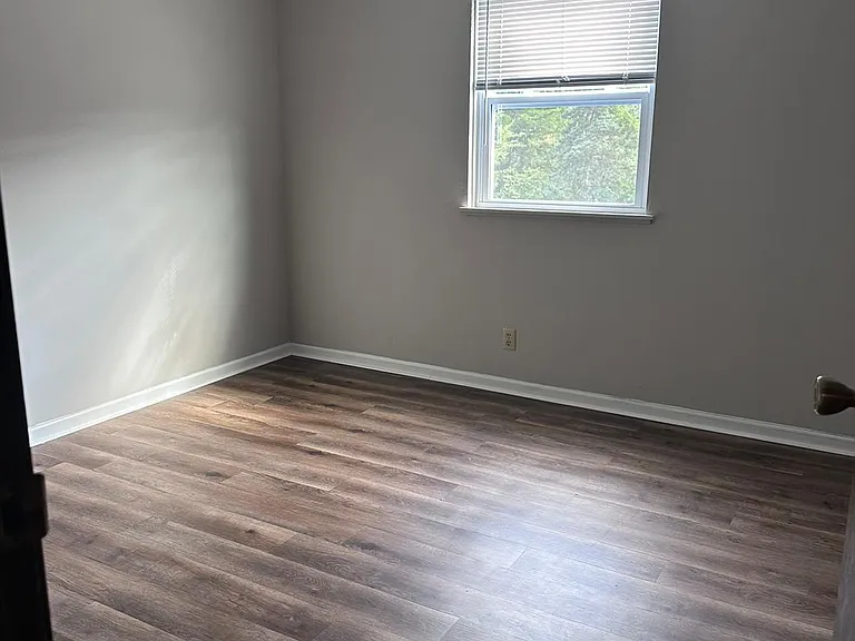 5725 Leavenworth Rd #18 — Photo 10