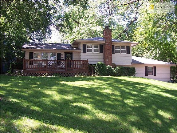 2nd image of 10801 W 71st Pl