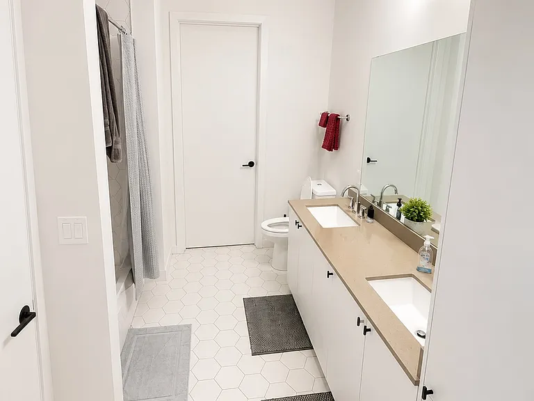 800 Embassy Dr #327 — Photo 6