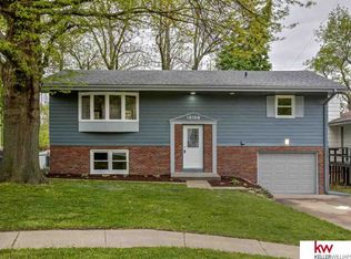 12109 T Cir, Omaha, NE 68137