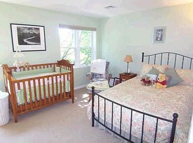 Guest bedroom