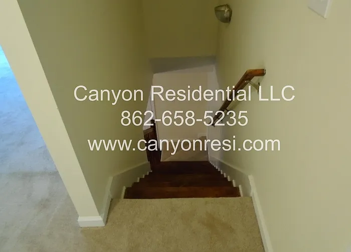 125 Bay Court Dr — Photo 5