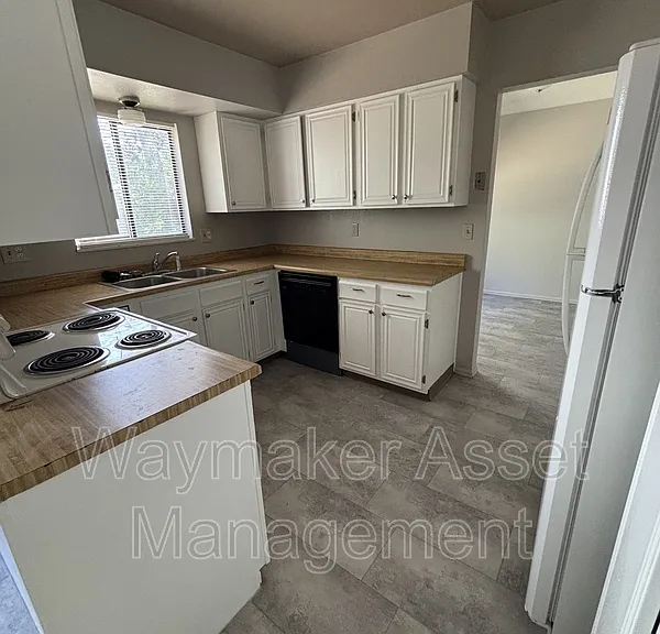 6625 Snowbird Dr — Photo 4