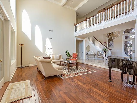 5th image of 5517 Villawood Cir