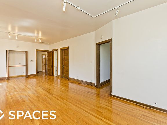 5th image of 1435 W Diversey Pkwy #2