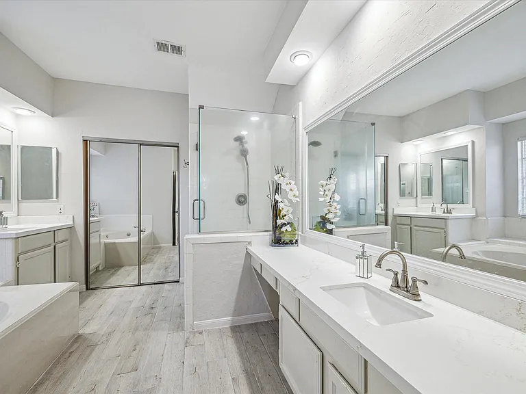 2715 Oakland Dr — Photo 15