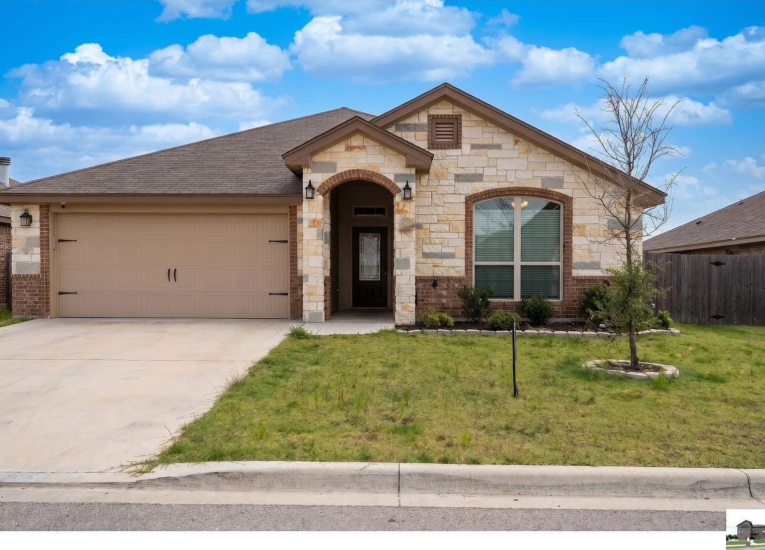 4 bed, 2.0 bath, 2168 sqft, $1,795 — Photo 1