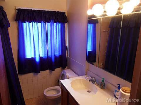 4th image of 29382 Candlewood Ln