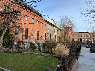 314 Carroll Street in Carroll Gardens