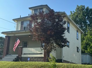 1115 Washington St, Farrell, PA 16121