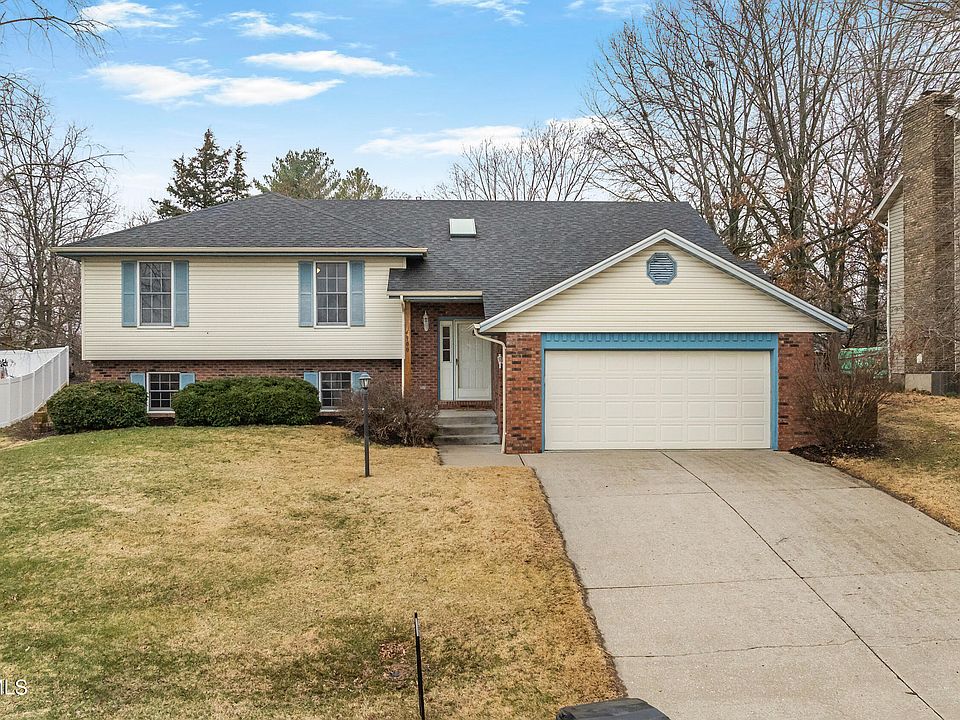 1st image of 4900 Woodhaven Dr
