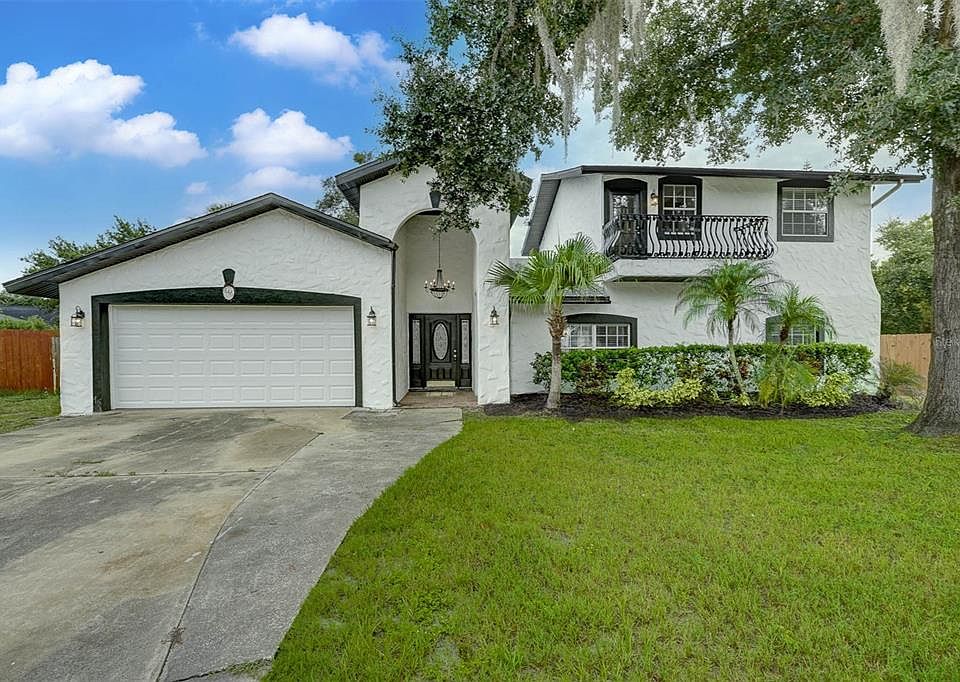 1st image of 846 WOODCREST COVE