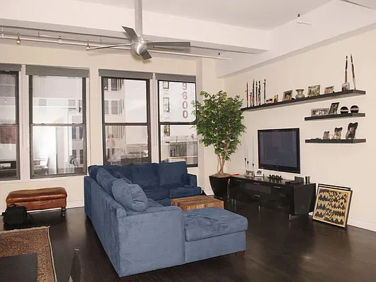 Sold by Sotheby's International Realty | media 9