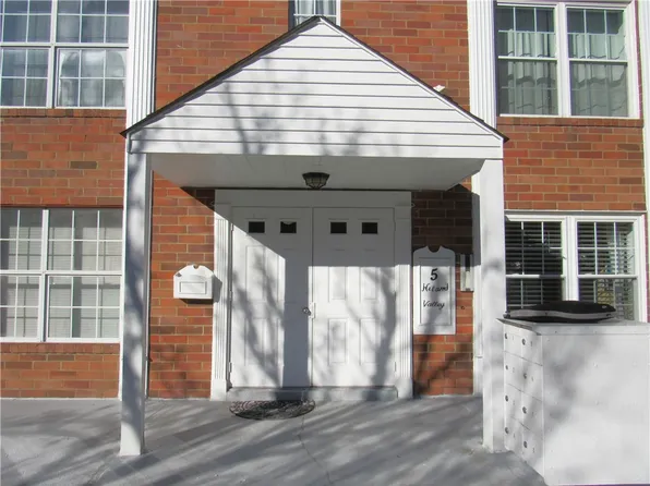 5 Hiland Valley Dr APT 501, Pittsburgh, PA 15229