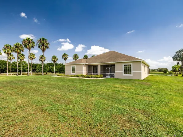 5190 21st St SW, Vero Beach, FL 32968