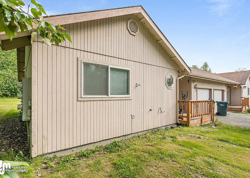 1st image of 6081 E Dearborn Dr