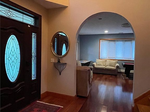 2nd image of 15 Oak Pl