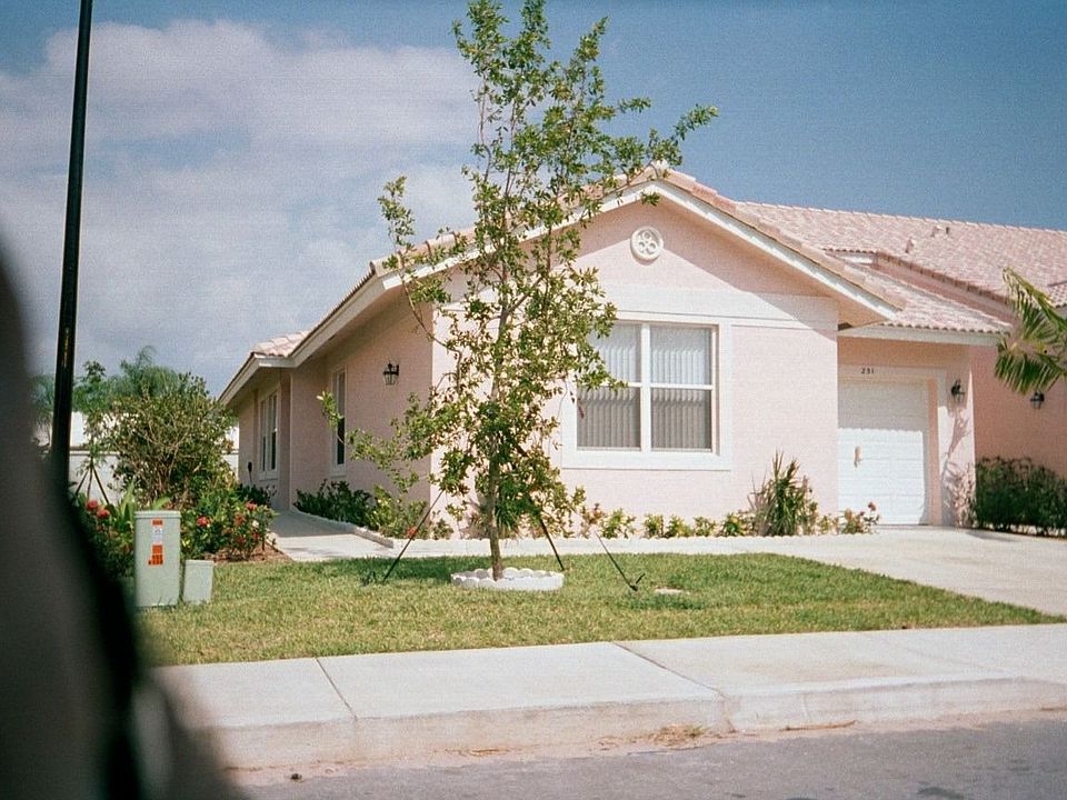 WATERFRON Villa