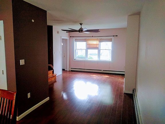 3rd image of 3417 Avenue