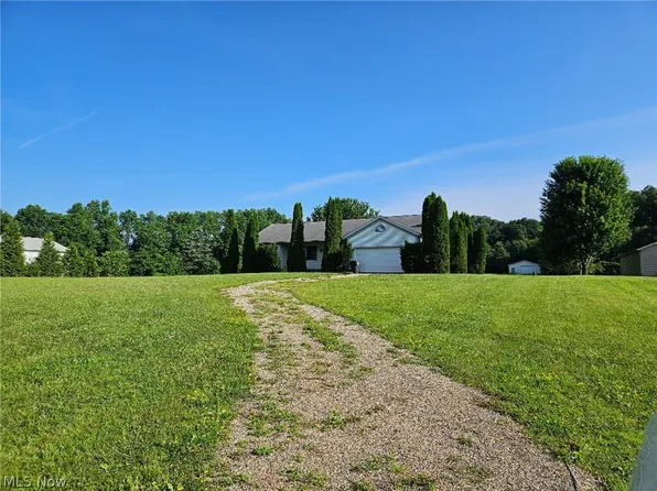 7071 Clark Rd, Atwater, OH 44201