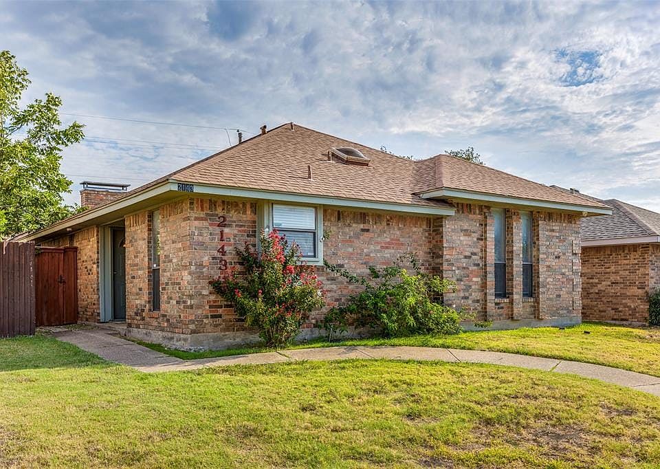 1st image of 2143 Cordoba Dr