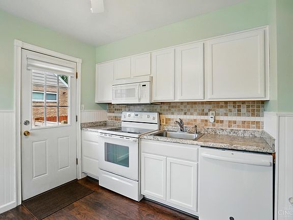 4th image of 1024 Morado Dr