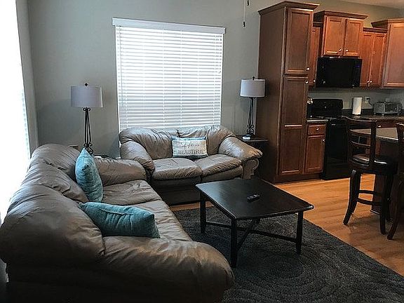 Spacious living room