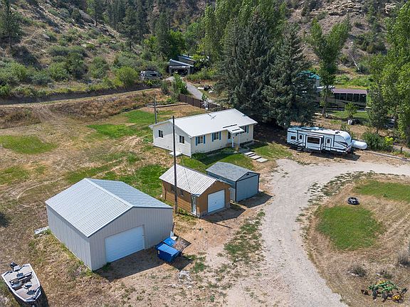 3rd image of 131 Carbonado Rd