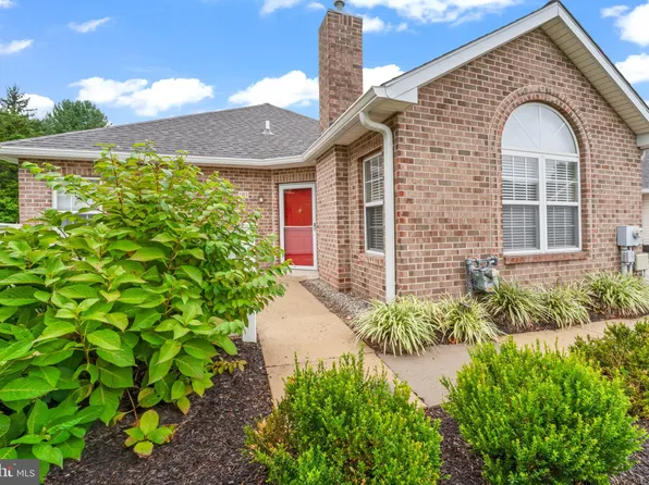 161 Village Way #8C, Phoenixville, PA 19460