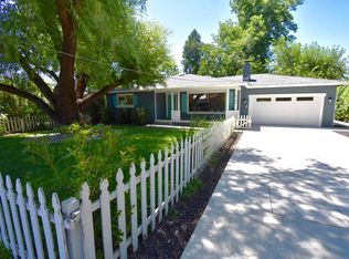 5750 E Bonnyview Rd, Redding, CA 96001