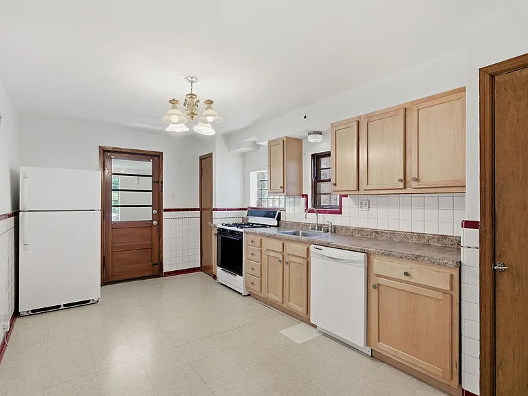 1146 Moorlands Dr #A — Photo 11